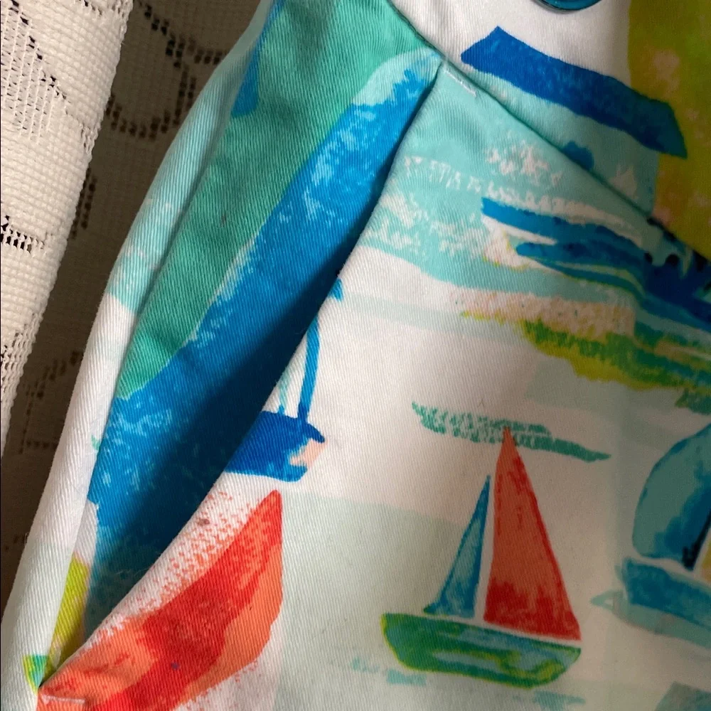 Set of Two Sailboat and Cream Shorts Crown&Ivy/Cynthia Rowley - Picture 6 of 10